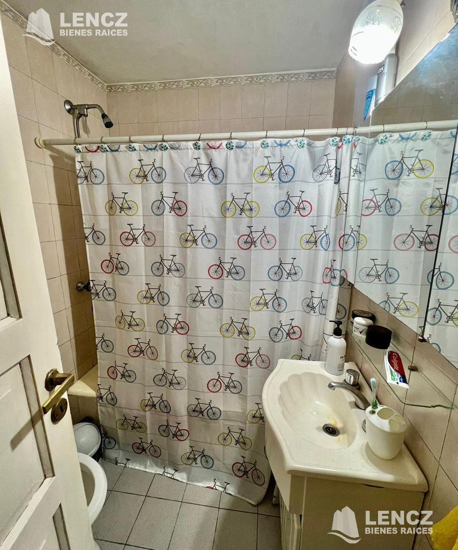 Foto de Casa en Venta de 3 ambientes, Jardin y Amplio Quincho- Quilmes, imagen 5