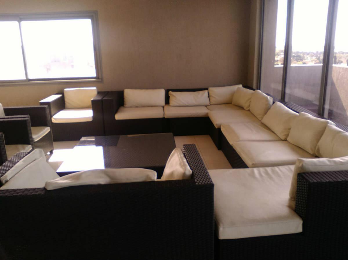 Cuatro Ambientes con Tres Cocheras en Quilmes Centro. Alquiler Ó Venta 2