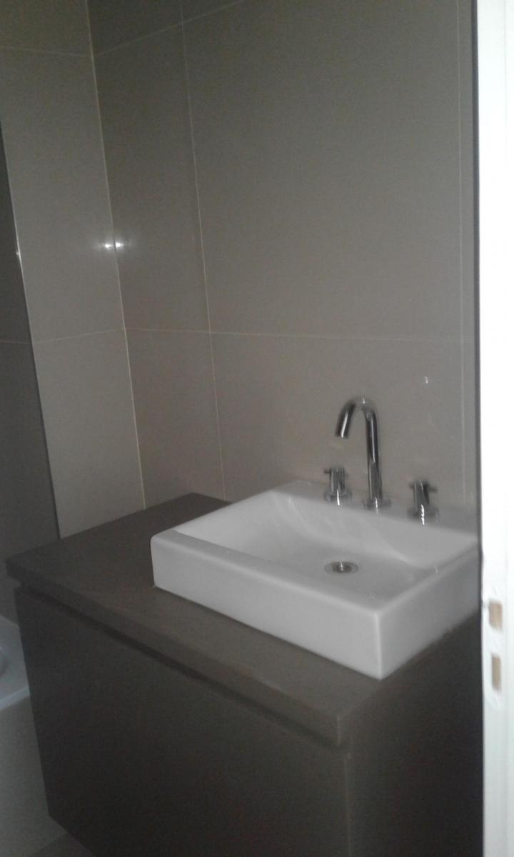 Departamento de Dos Ambientes con Cochera, en Quilmes Centro. 2
