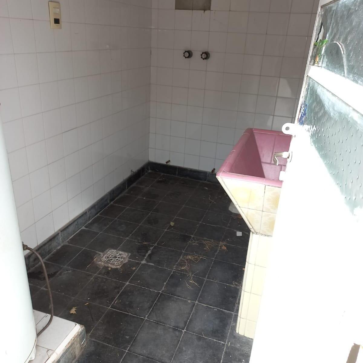 Casa con Tres Dorm. en Bernal Oeste. Oportunidad. Consulte. 3