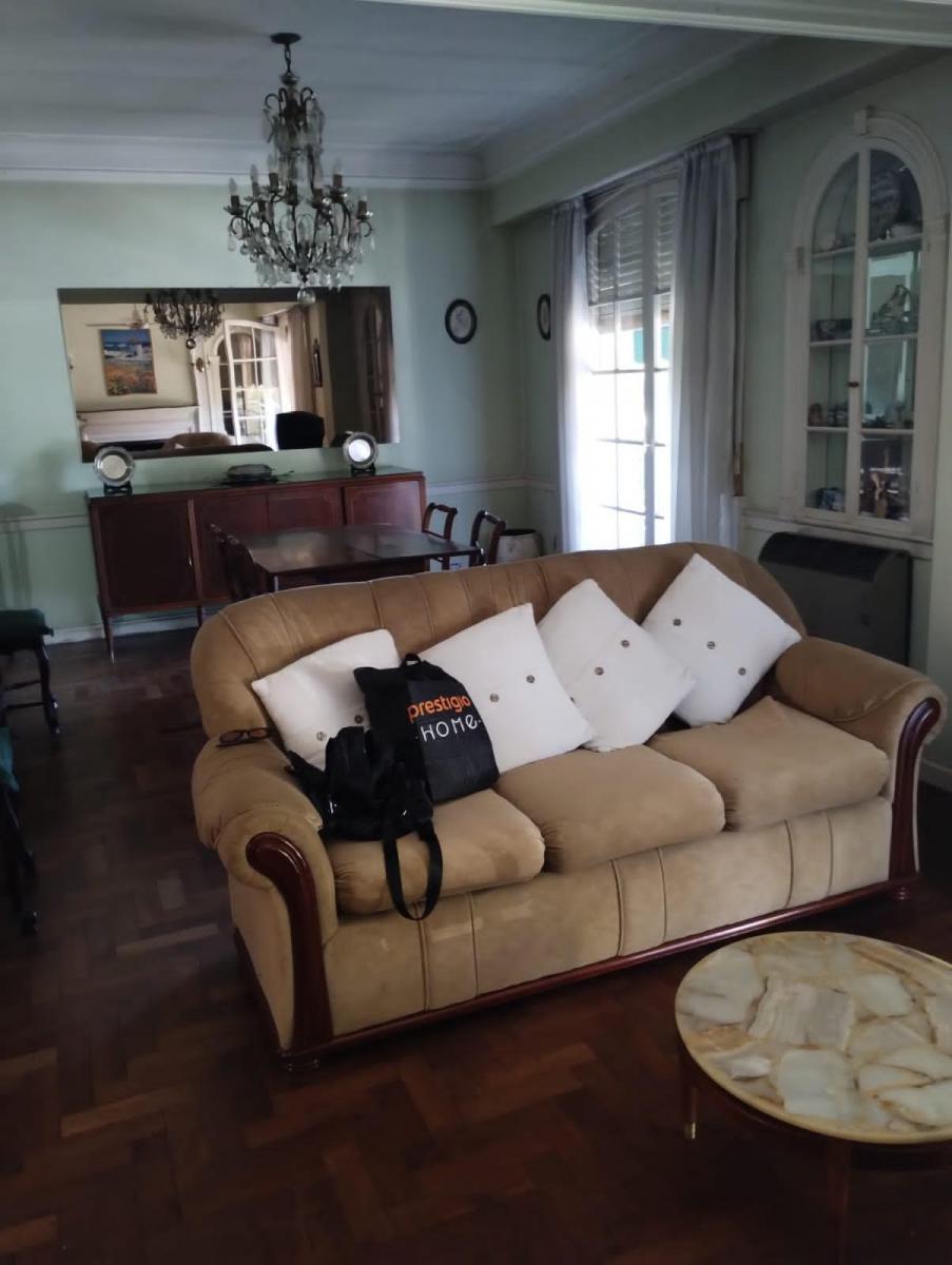 Departamento Cuatro Ambientes en Quilmes Centro. Sin Expensas. Apto Profesional. 1