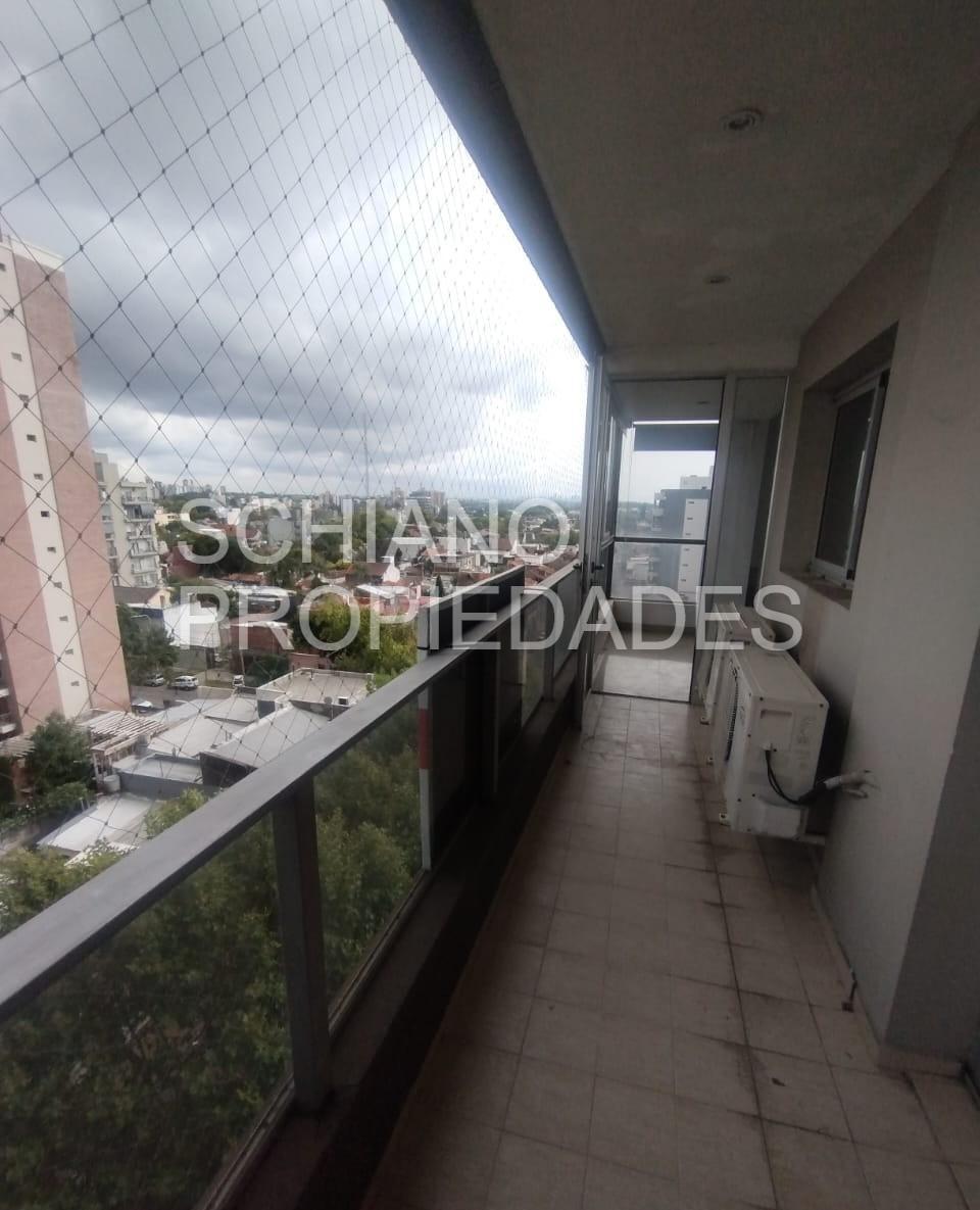 DEPARTAMENTO DE TRS AMBIENTES CON COCHERA EN QUILMES CENTRO.