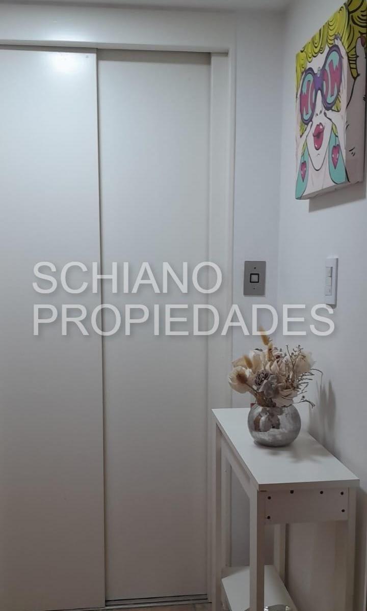 Foto de DEPARTAMENTO DE CUATRO AMBIENTES AL FRENTE CON BALCON Y COCHERA., imagen 4