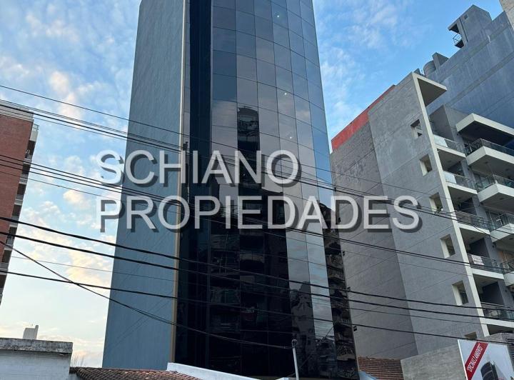 OFICINA COMERCIAL CON COCHERA. QUILMES CENTRO A METROS DE PLAZA CONESA.