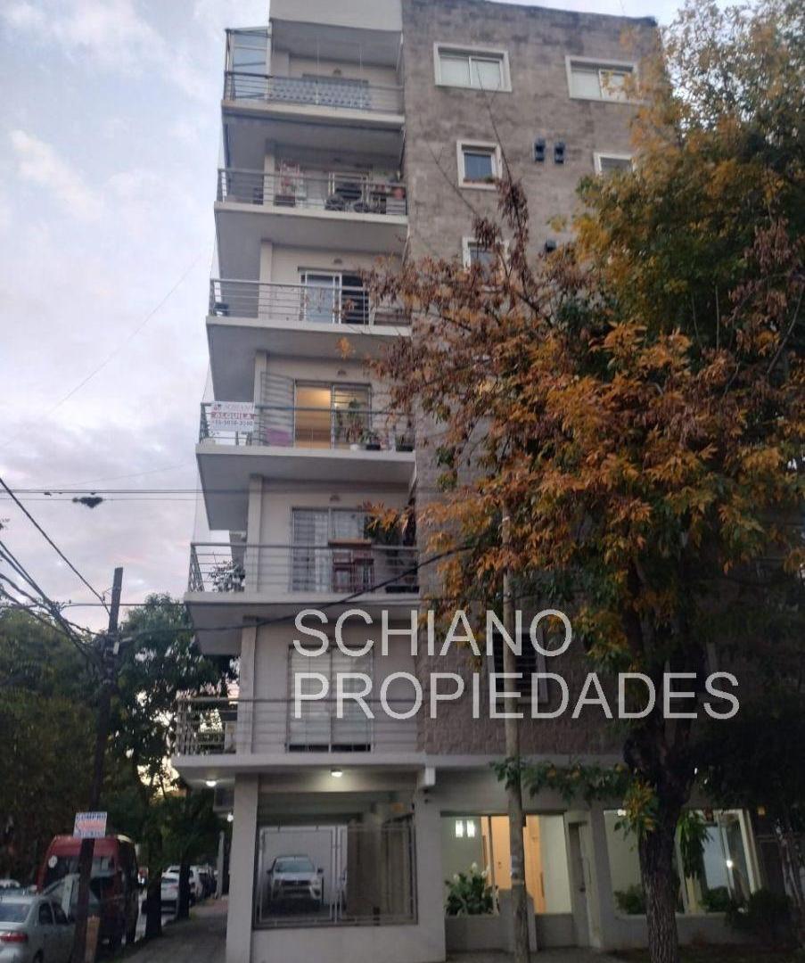 Foto de DEPARTAMENTO DE DOS AMBIENTES EN QUILMES CENTRO. EXCELENTE ESTADO Y, imagen 2