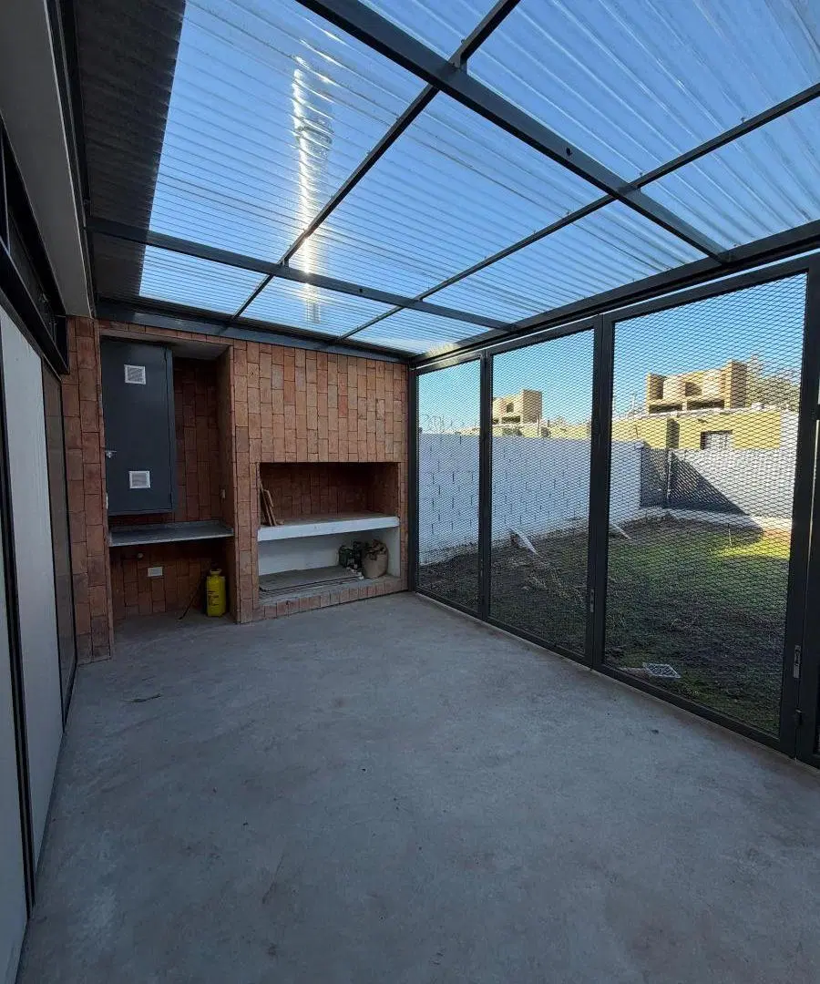 Duplex a estrenaar 3 dormitorios - Barrio Lomas del Chateau 2
