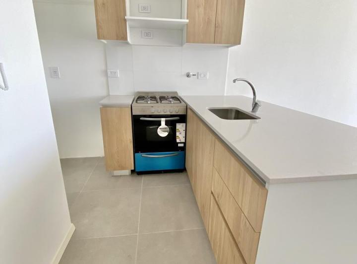 Departamento de 3 ambientes con cochera a estrenar 2