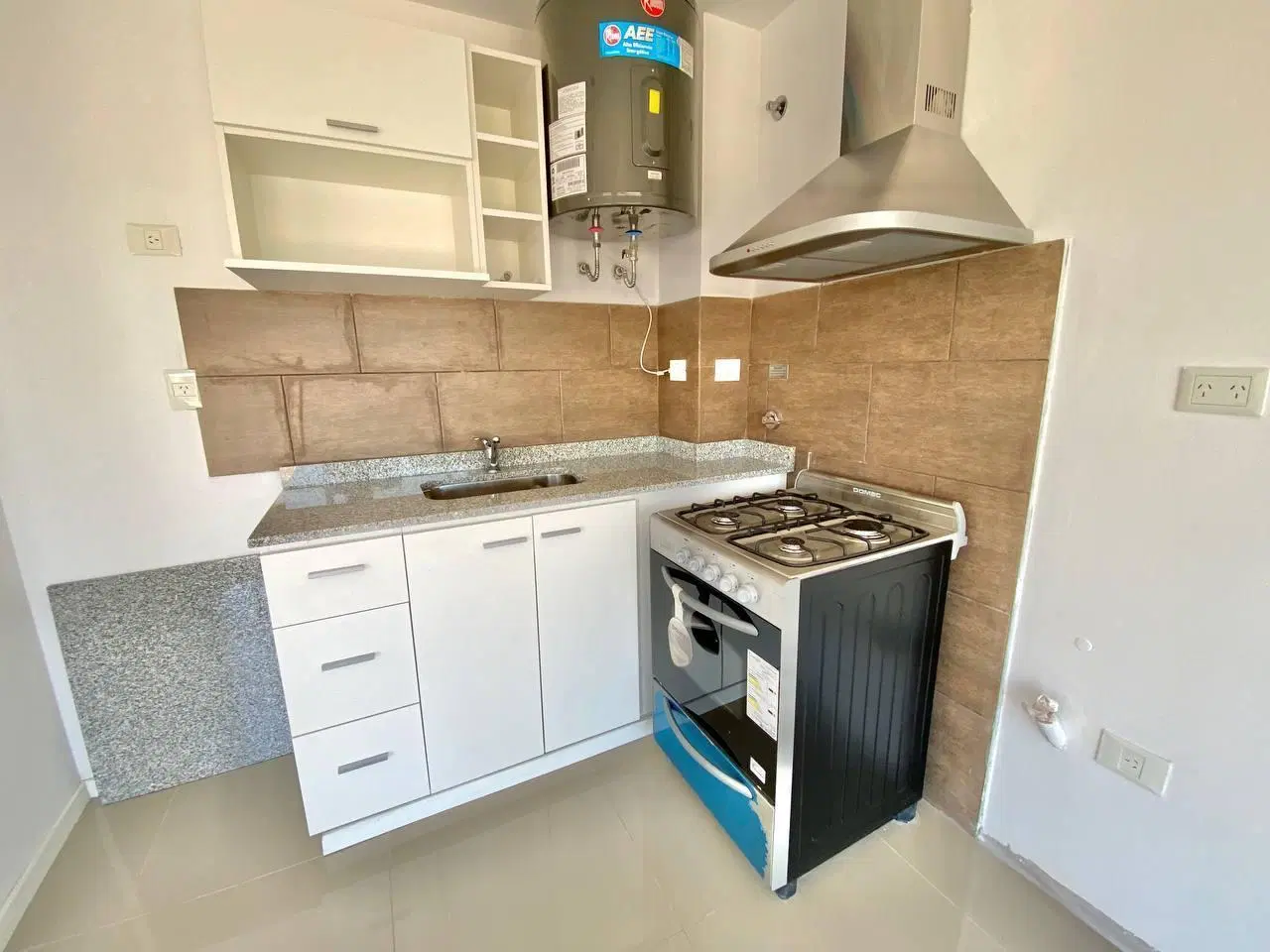 Alquiler depto semipiso de 2 Amb con balcón terraza !! 2
