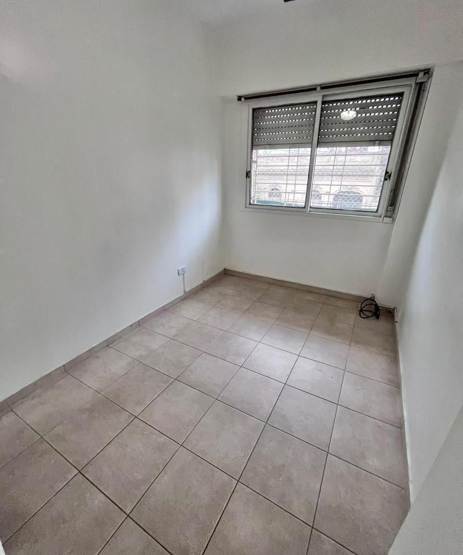 Foto de Alquiler departamento en Flores Norte - 3 ambientes, imagen 1