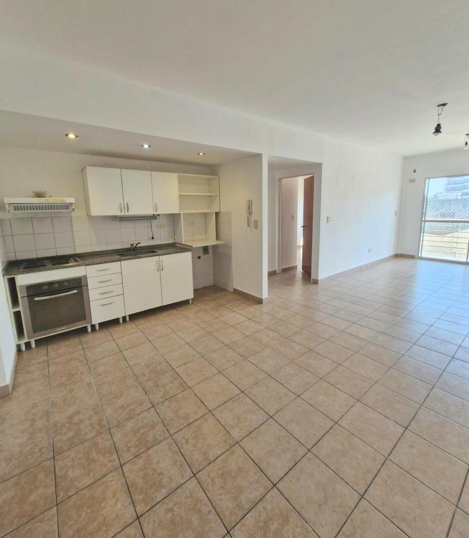 Foto de Alquiler departamento 2 amb- Flores, imagen 3