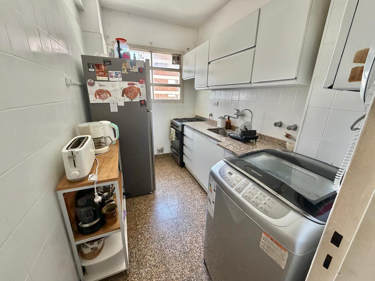 Foto de Excelente Depto de 3 Ambientes con balcón y vista al río, sobre Avenida, imagen 5