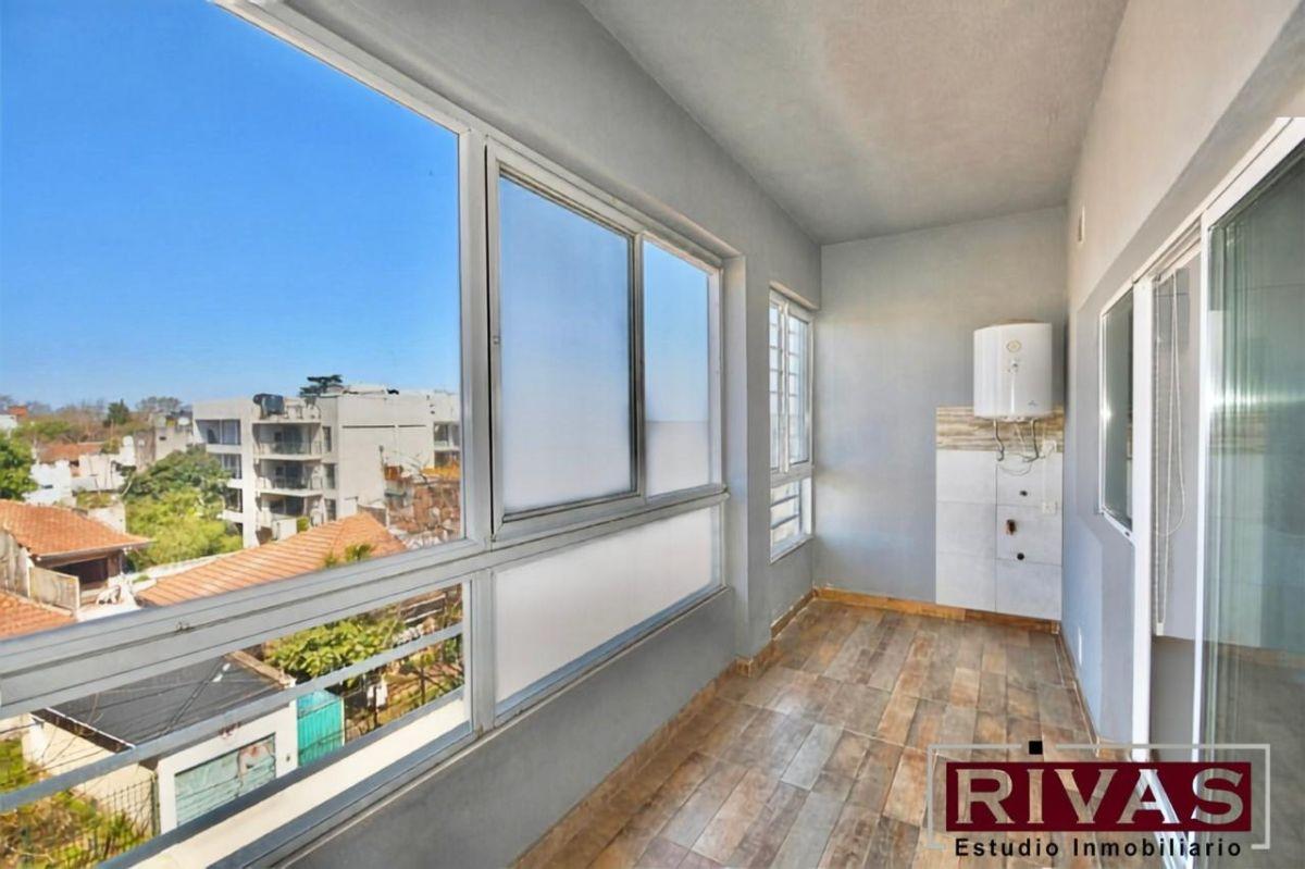 Foto de Excelente depto de 3 amb. en VENTA en 3er piso, inmejorable ubicación, imagen 1