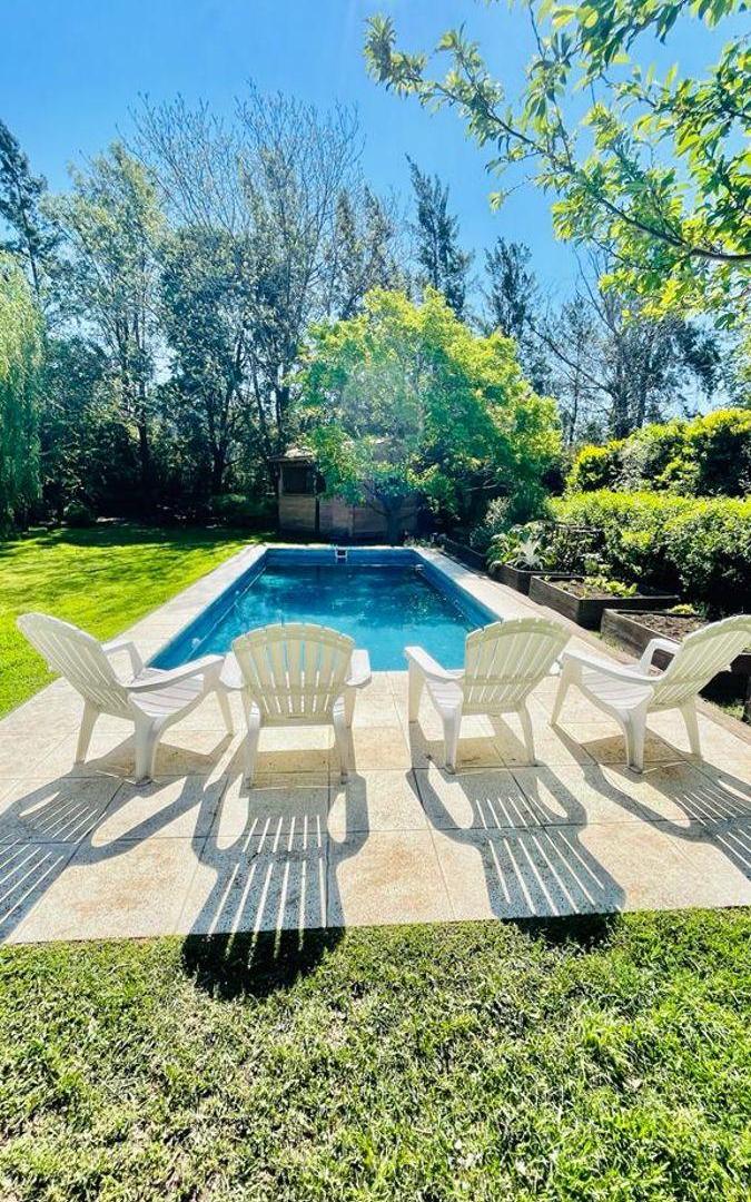 Foto de Muy linda casa con amplio jardín y pileta en Altamira, Tigre. Enero, imagen 4