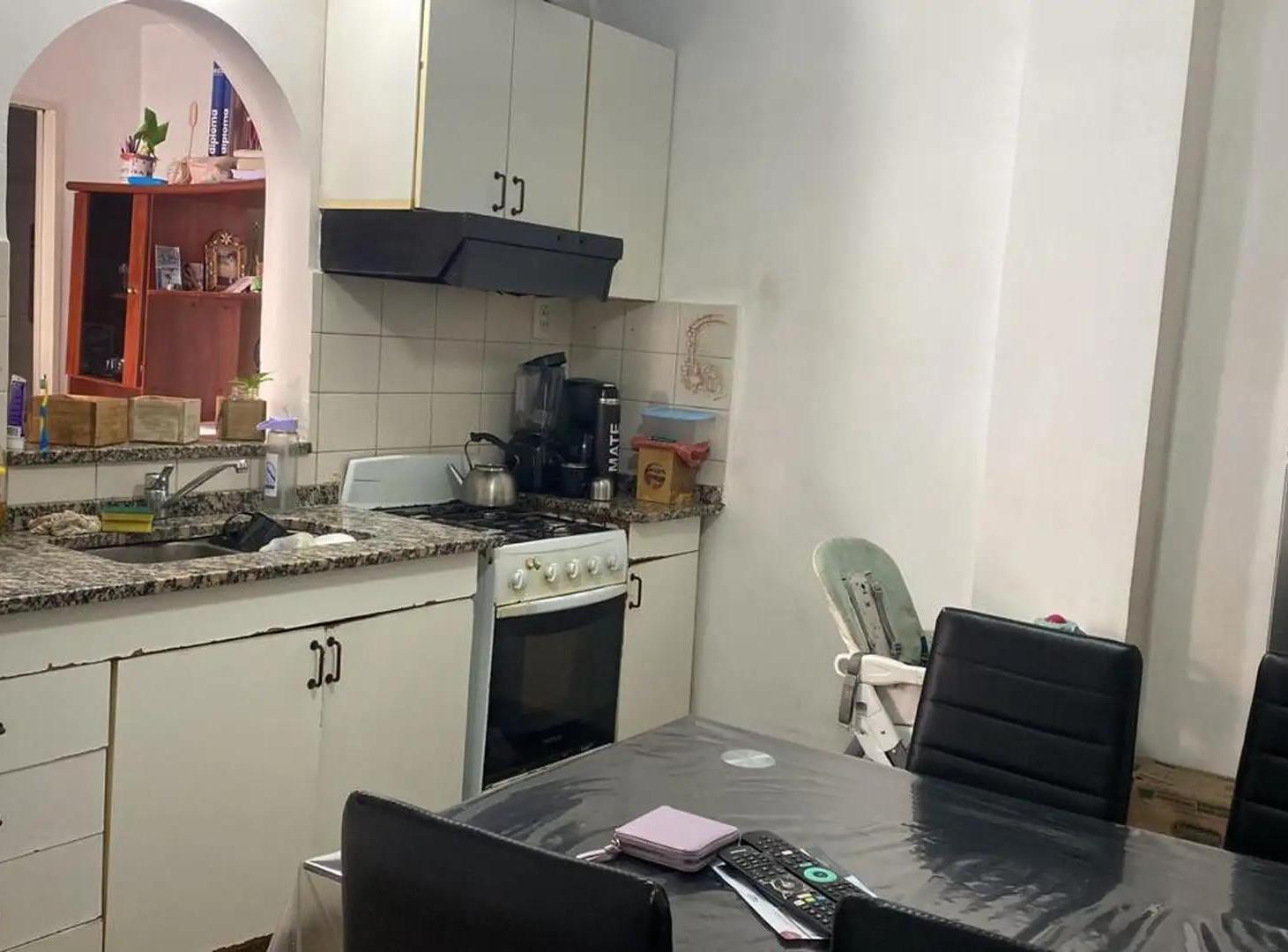 Foto de ¡EN ALQUILER! PH 2 AMBIENTES CON PATIO Y PARRILLA – TEMPERLEY, imagen 3