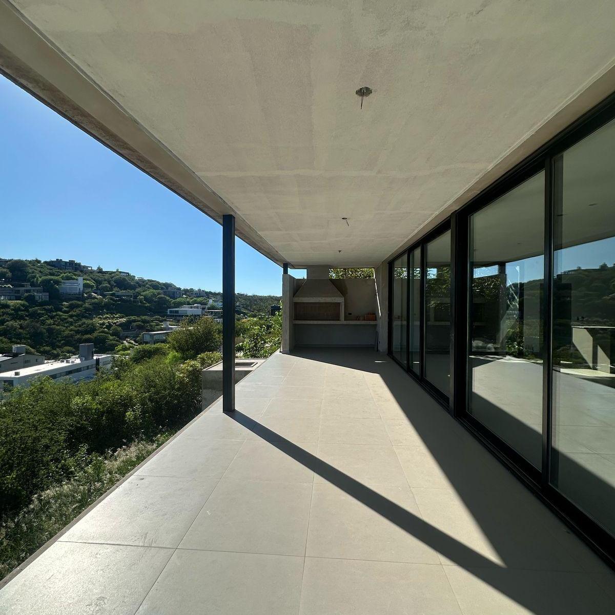 Vendo Casa en La Cuesta Villa Residencial 3 Dorm. - Una Planta 2