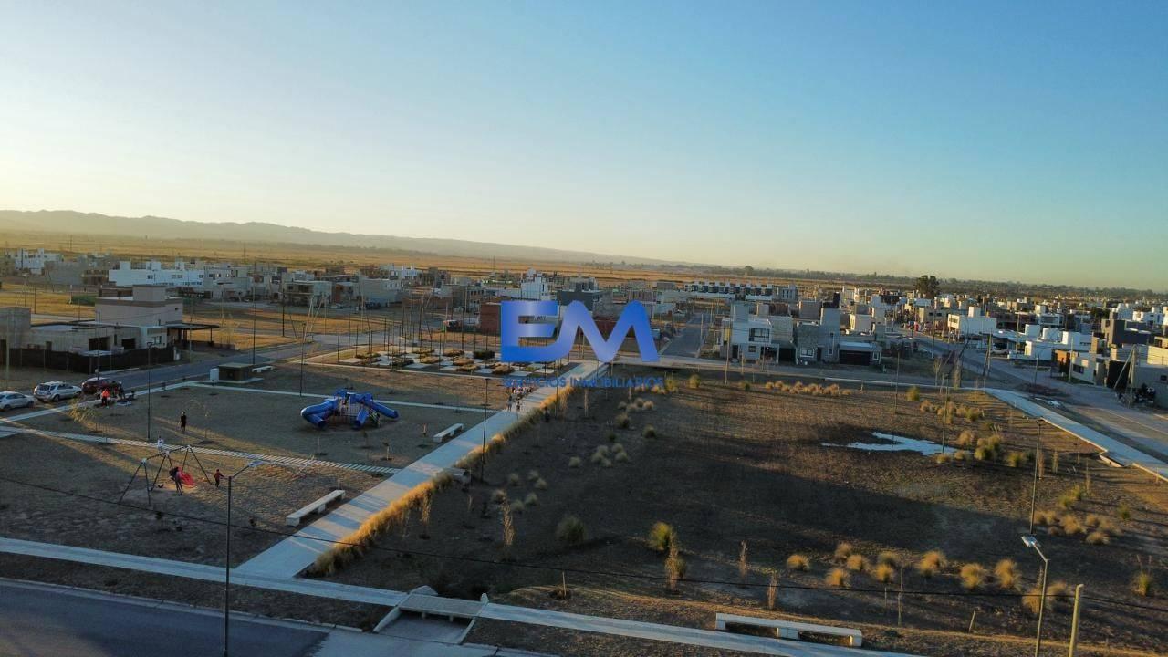 Foto de Vdo lote apto duplex en rincones de manantiles - 252 mts oportunidad, imagen 4