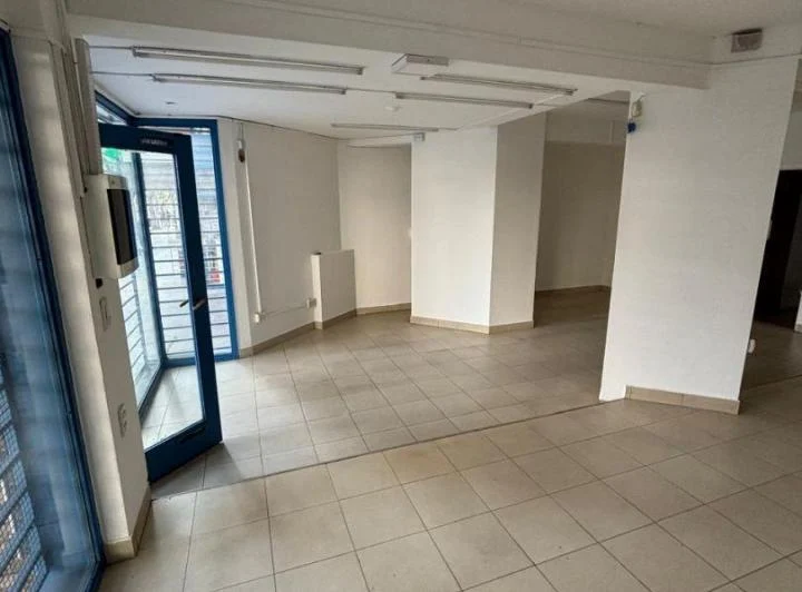 Excelente Local en zona de Alto Transito - Nueva Cordoba 3