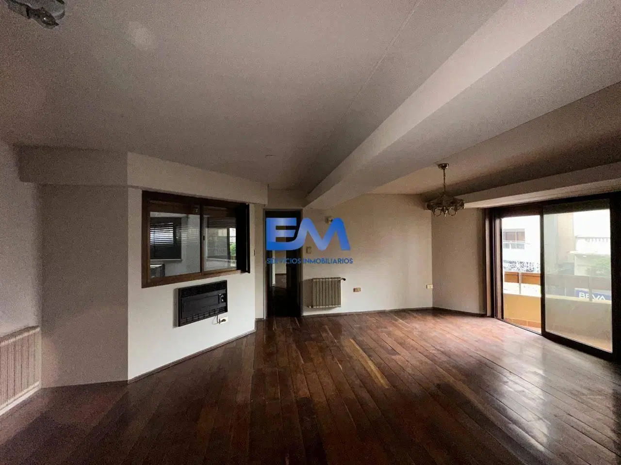 Alq. Dpto de 2 dorm mas estudio C/ 2 cocheras fijas a mts plaza españa 5