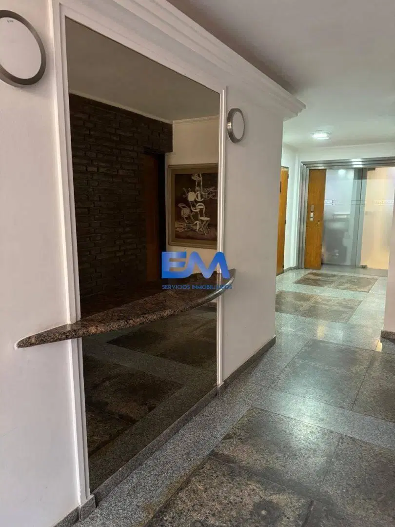 Alq semi amoblado 1 dorm amplio C/ balcón - B centro 4