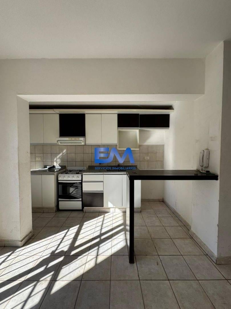 Foto de Alquilo Duplex 2 Dormitrios - Patio/Asador - Barrio Arguello, imagen 3