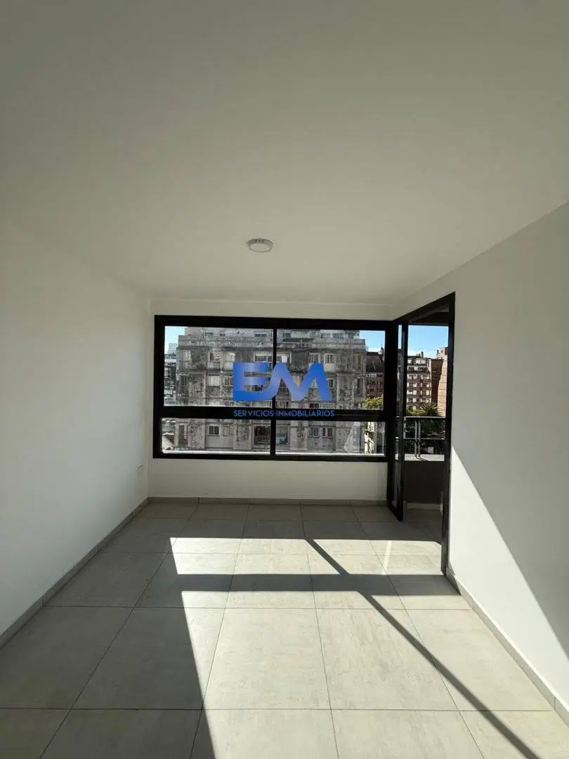 Vdo hermoso depto a estrenar dos dor, dos baños C/  balcòn 4