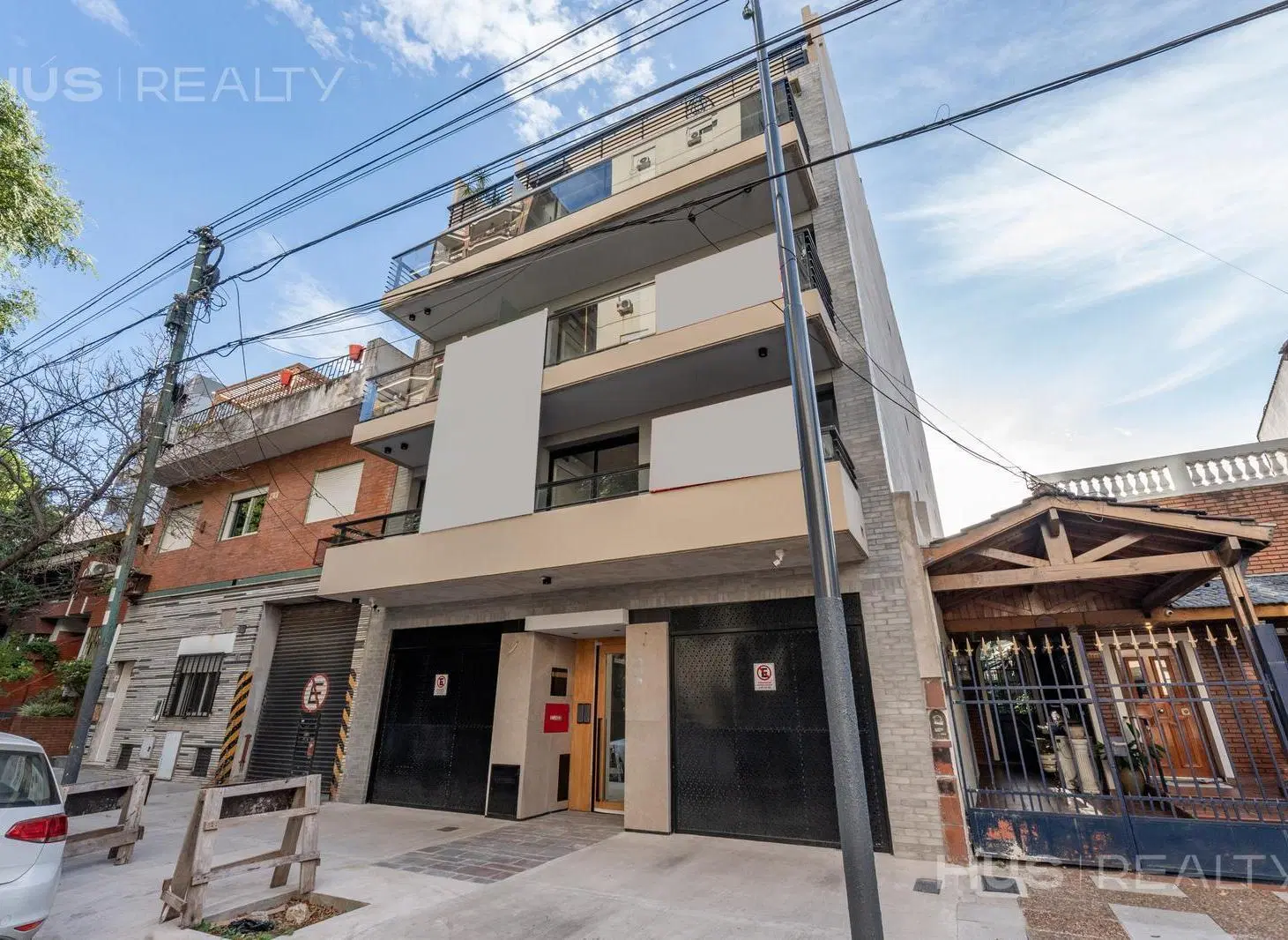 Venta departamento de ambiente y medio a estrenar en Coghlan, con balcon y A/C 3
