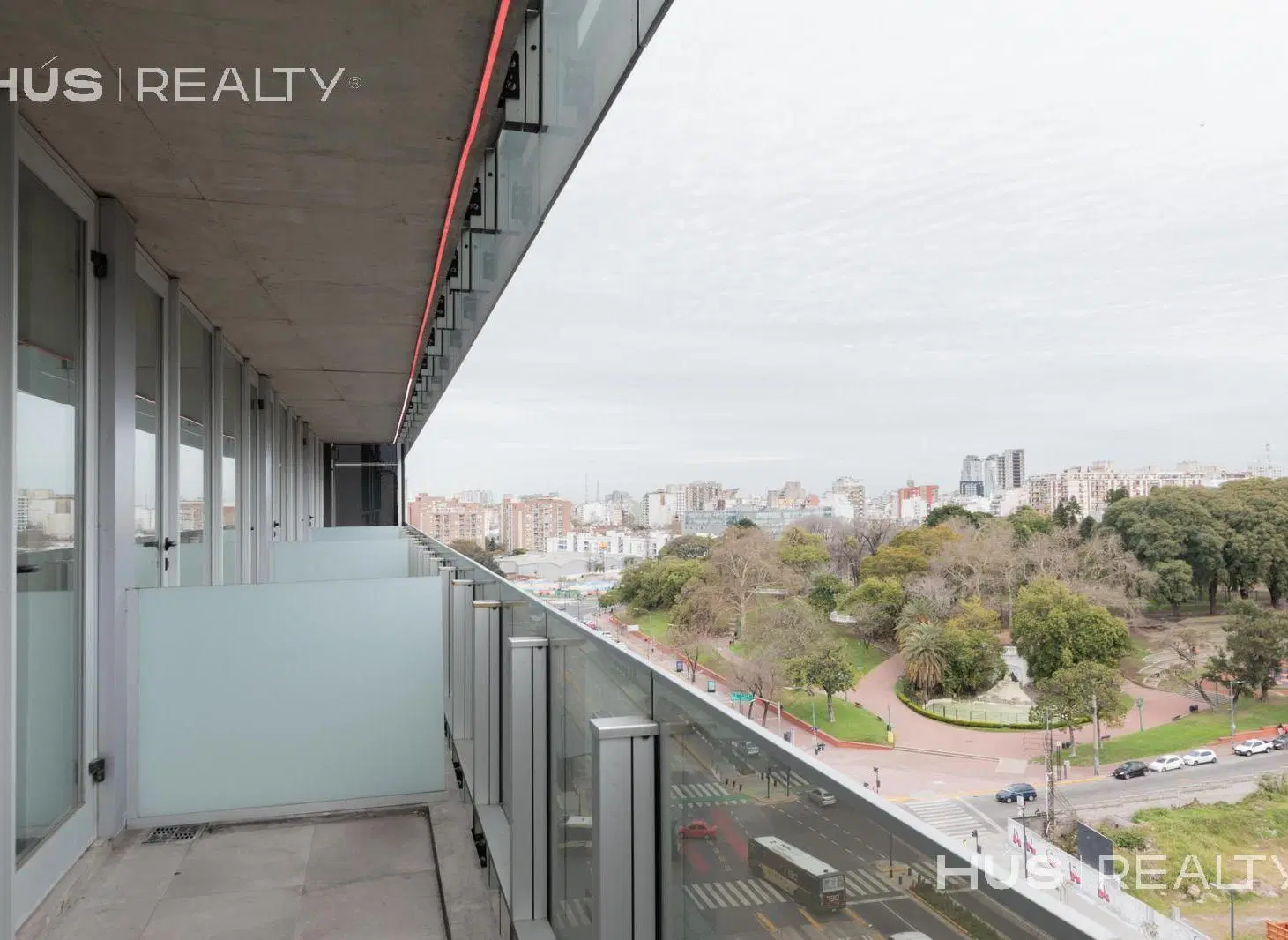 Venta oficina en San Telmo. Edificio con seguridad 24 hs y amenities. Ideal renta. 5