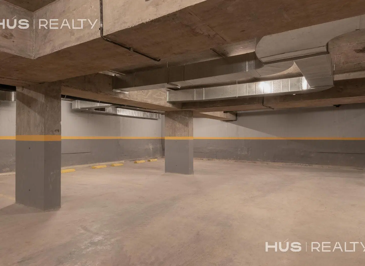 Venta oficina en San Telmo. Edificio con seguridad 24 hs y amenities. Ideal renta. 4