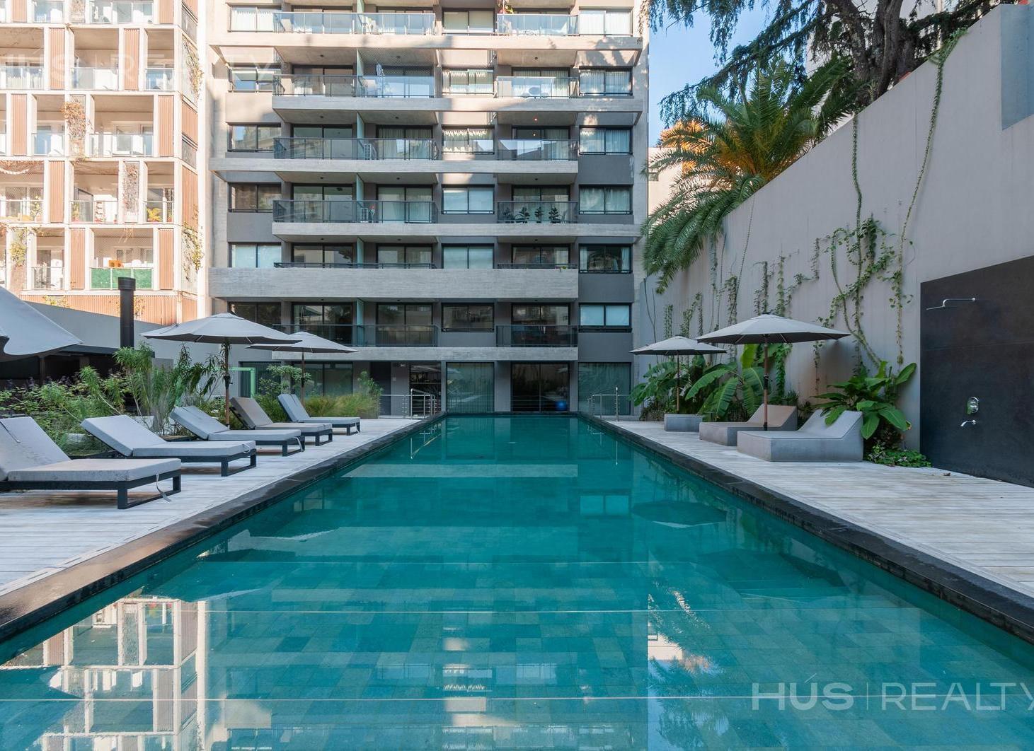 Venta departamento de 3 ambientes con dependencia en Palermo. Edificio full amenities.