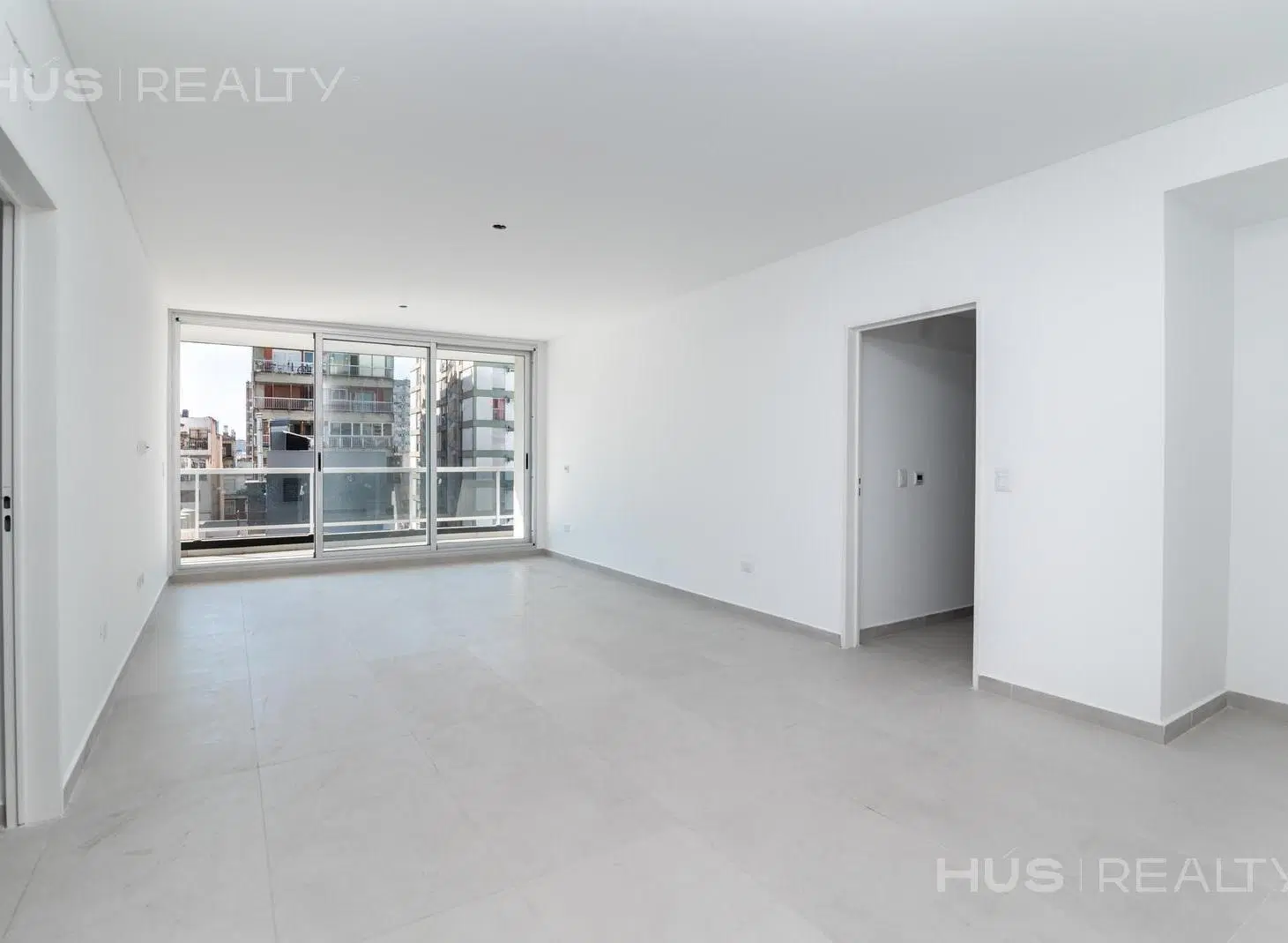 Venta departamento de 4 ambientes con dependencia a estrenar, edificio full amenities con seg 24 hs. 4