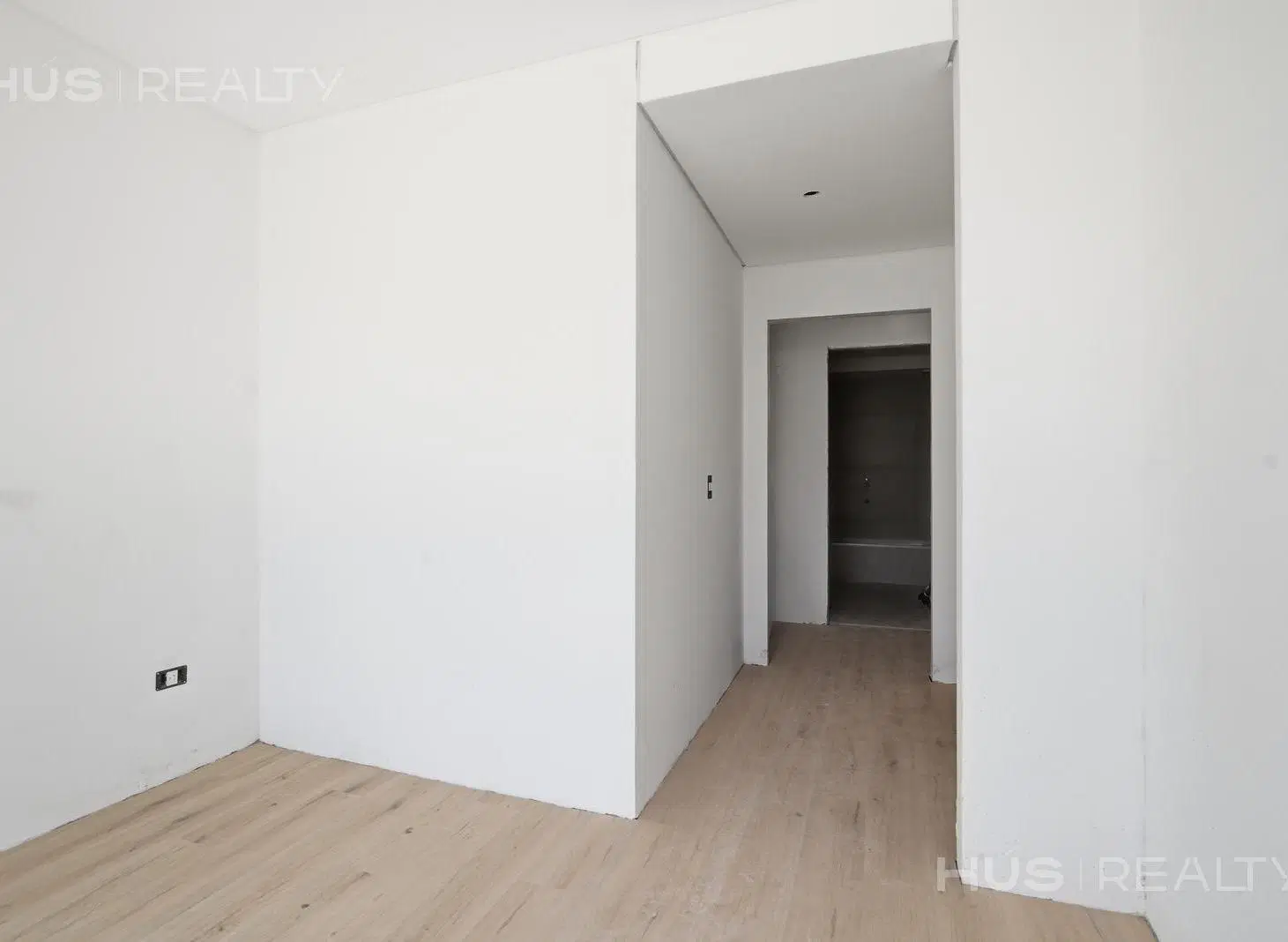 Venta departamento de 3 ambientes al frente, próxima entrega en Villa Crespo. Balcón terraza. 4