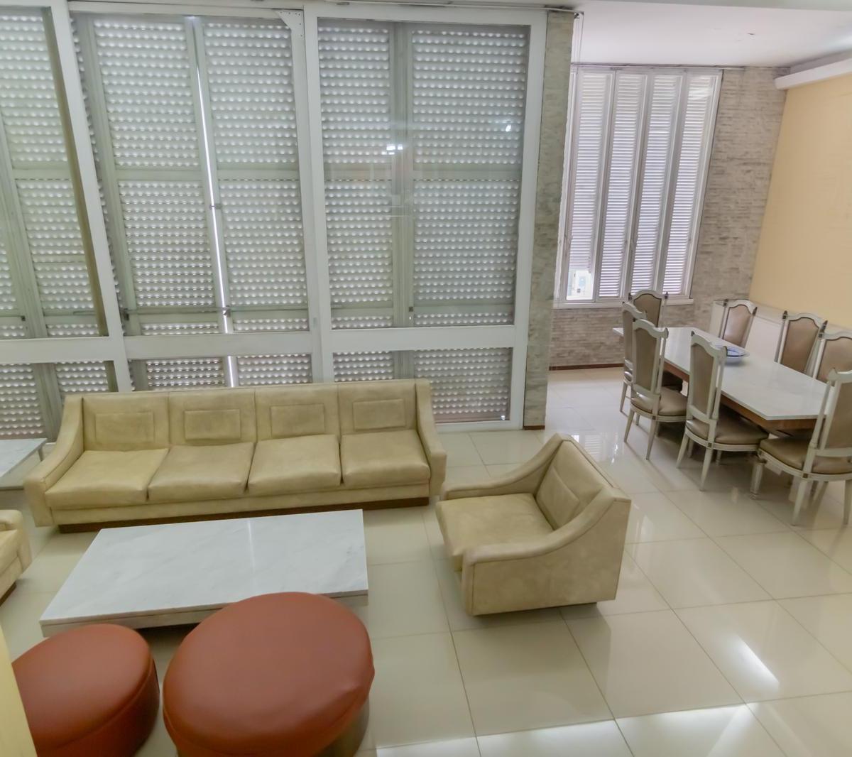 Casa en Venta de Tres Dorm. en Laprida Al 3000 5