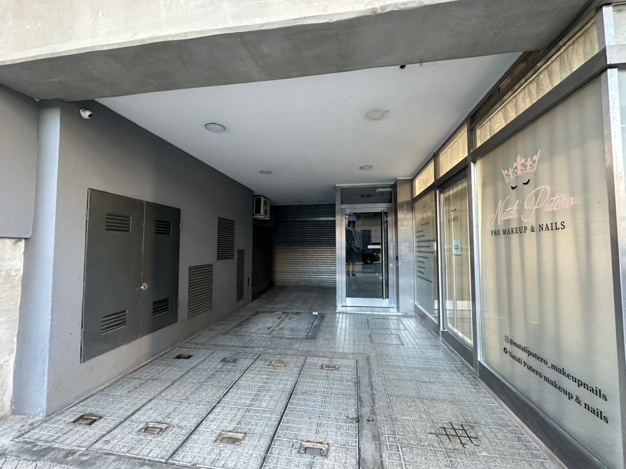 Departamento con cochera en Barrio Martin