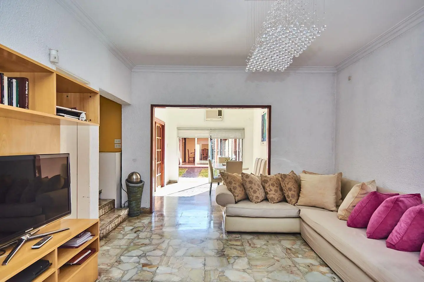 Casa 5 ambientes 3 dormitorios. | Perito Moreno al 2700 4
