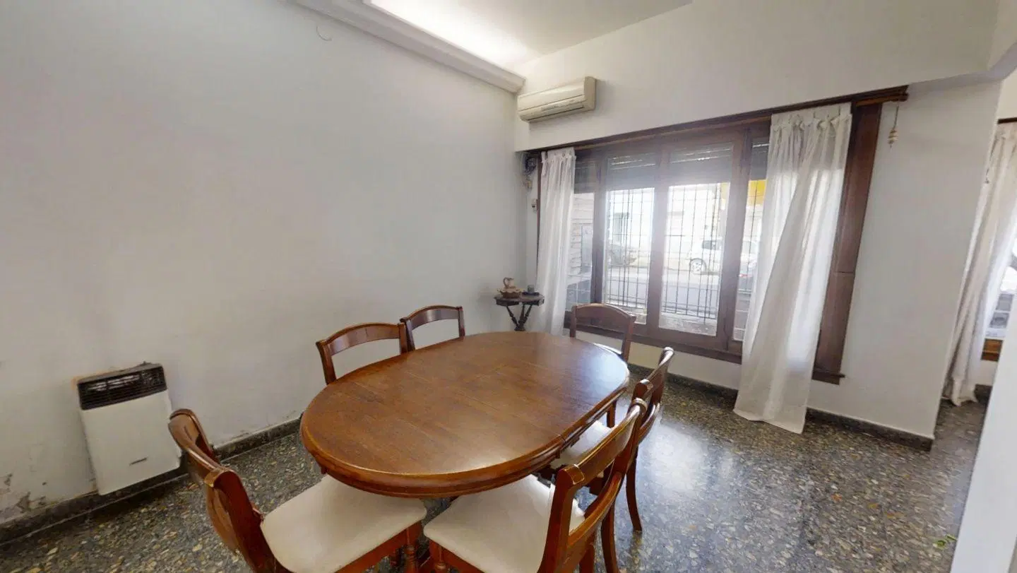 Casa 3 ambientes. | Gral Lavalle al 3800 3