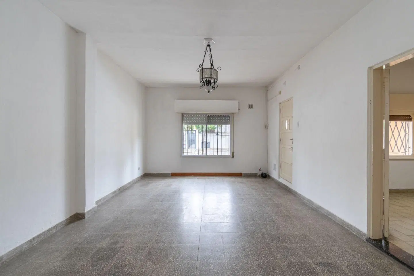 Casa 3 ambientes. | San Lorenzo al 900 2