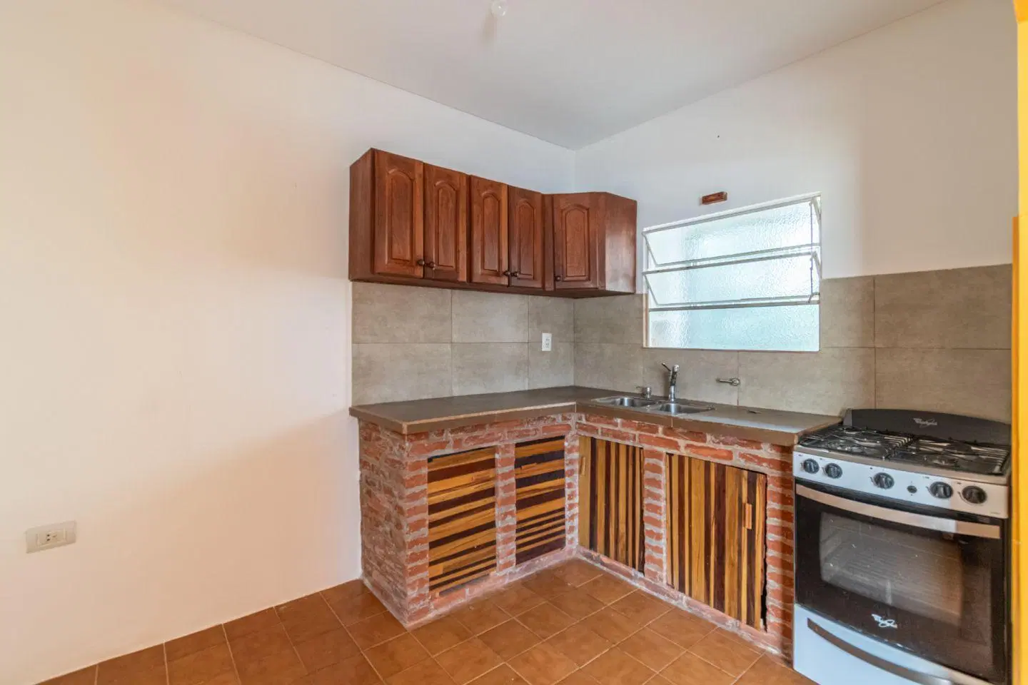 Departamento 2 ambientes. | Caseros al 2800 2