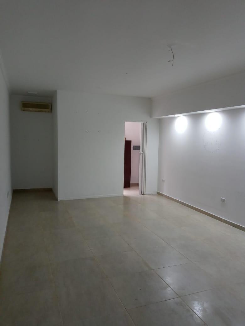 Hermoso Galpón en Venta en Canning 5