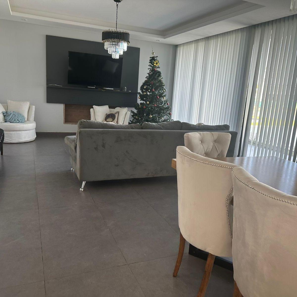 Hermosa casa amoblada con fondo al lago en Terralagos / 5 dorm - ALQUILER VERANO