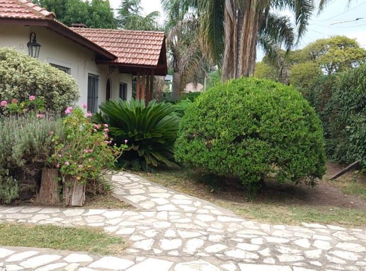 Hermosa casa en alquiler en Canning - Sin expensas 3