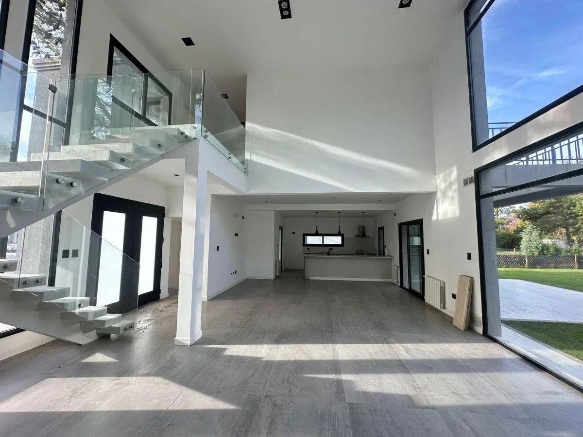 HERMOSA CASA A ESTRENAR EN TERRALAGOS CANNING 4