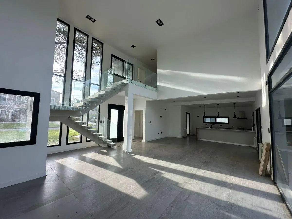HERMOSA CASA A ESTRENAR EN TERRALAGOS CANNING 2