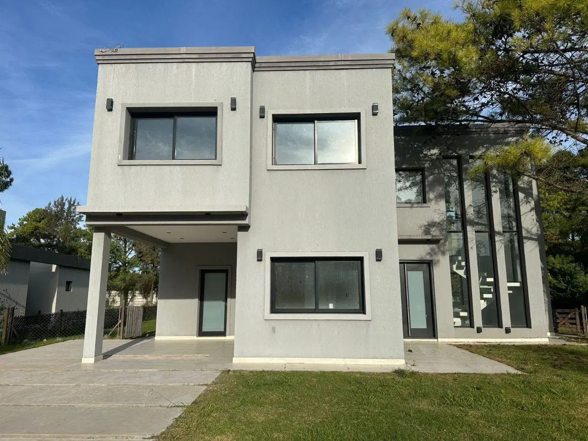 HERMOSA CASA A ESTRENAR EN TERRALAGOS CANNING 3