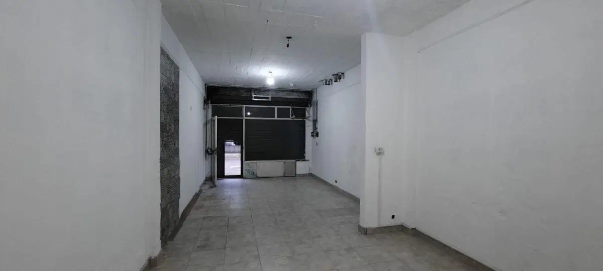 Local comercial en alquiler en en el centro de Canning - Excelente ubicación 2
