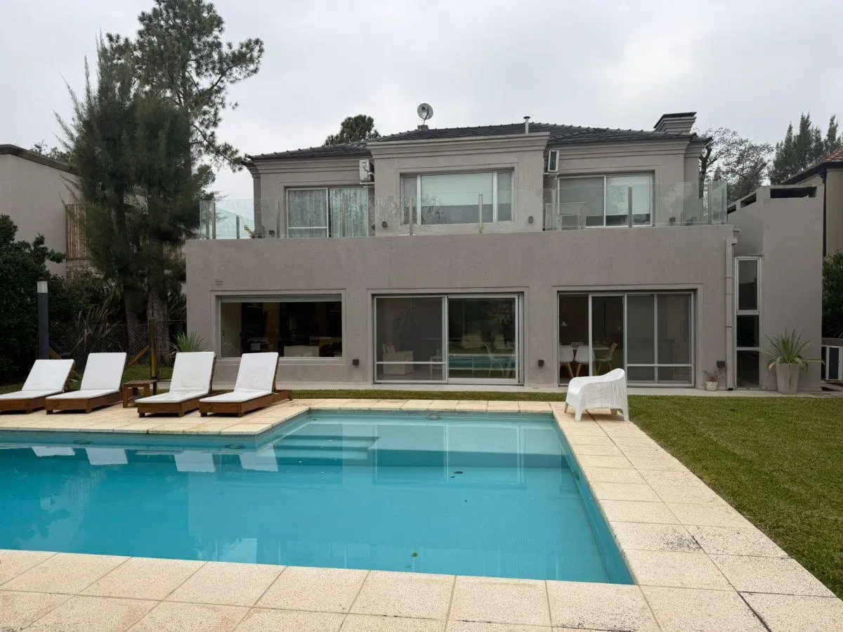 HERMOSA CASA EN VENTA EN SAINT THOMAS ESTE - CANNING 5