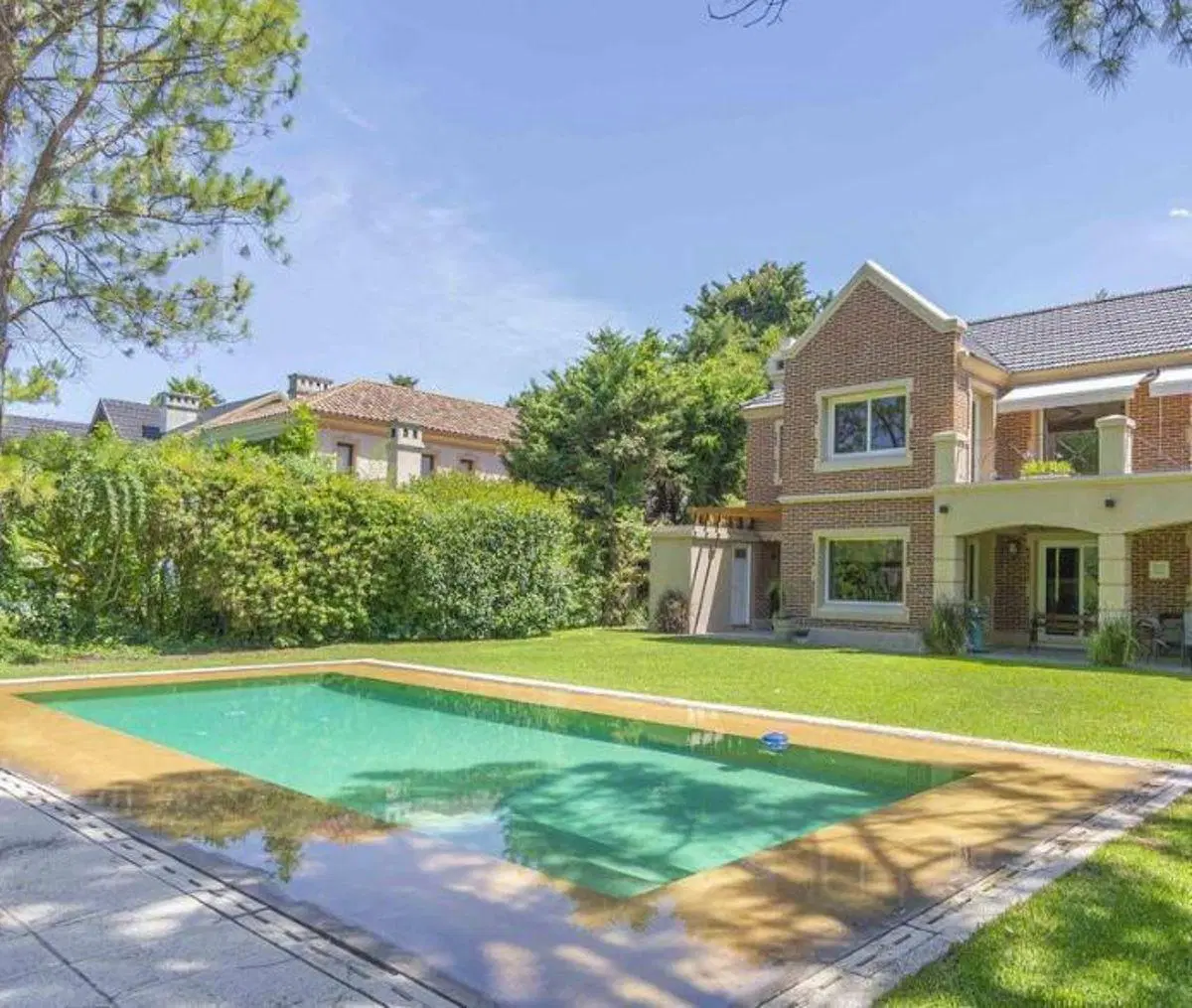 Hermosa casa 4 ambientes en Saint Thomas Sur - Canning 1