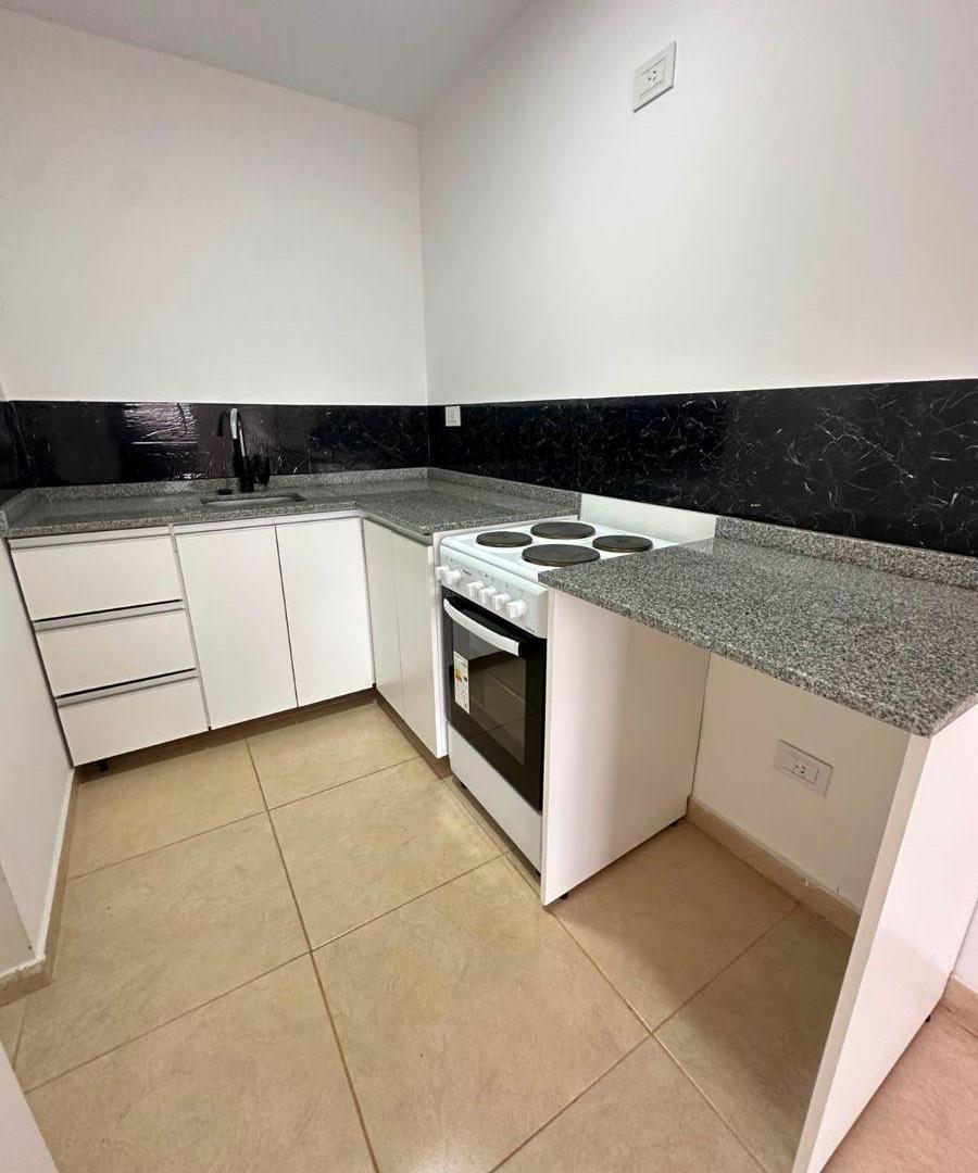 Foto de ALQUILER HERMOSO MONOAMBIENTE EN EN EL CENTRO DE EZEIZA, imagen 5