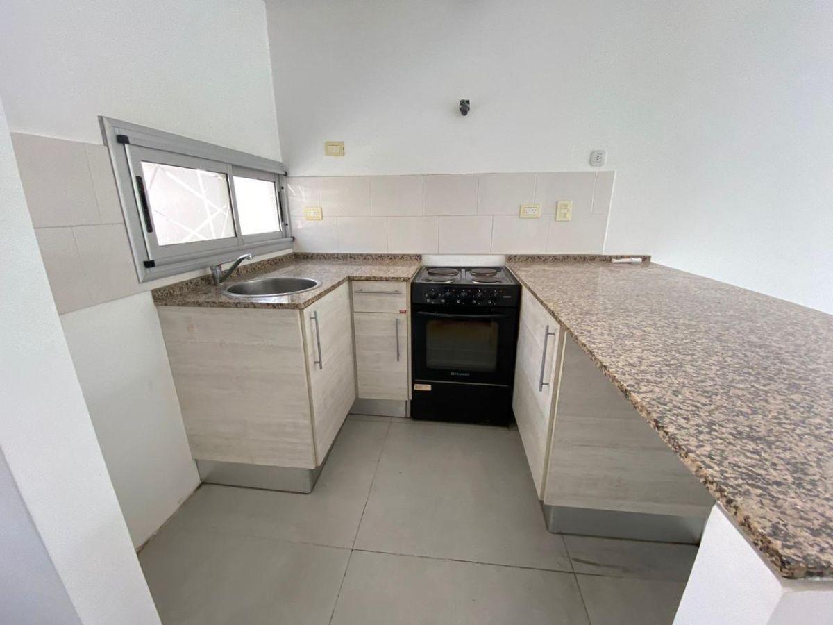 Foto de ¡OPORTUNIDAD! HERMOSO DOS AMBIENTES EN VENTA EN CANNING, imagen 2