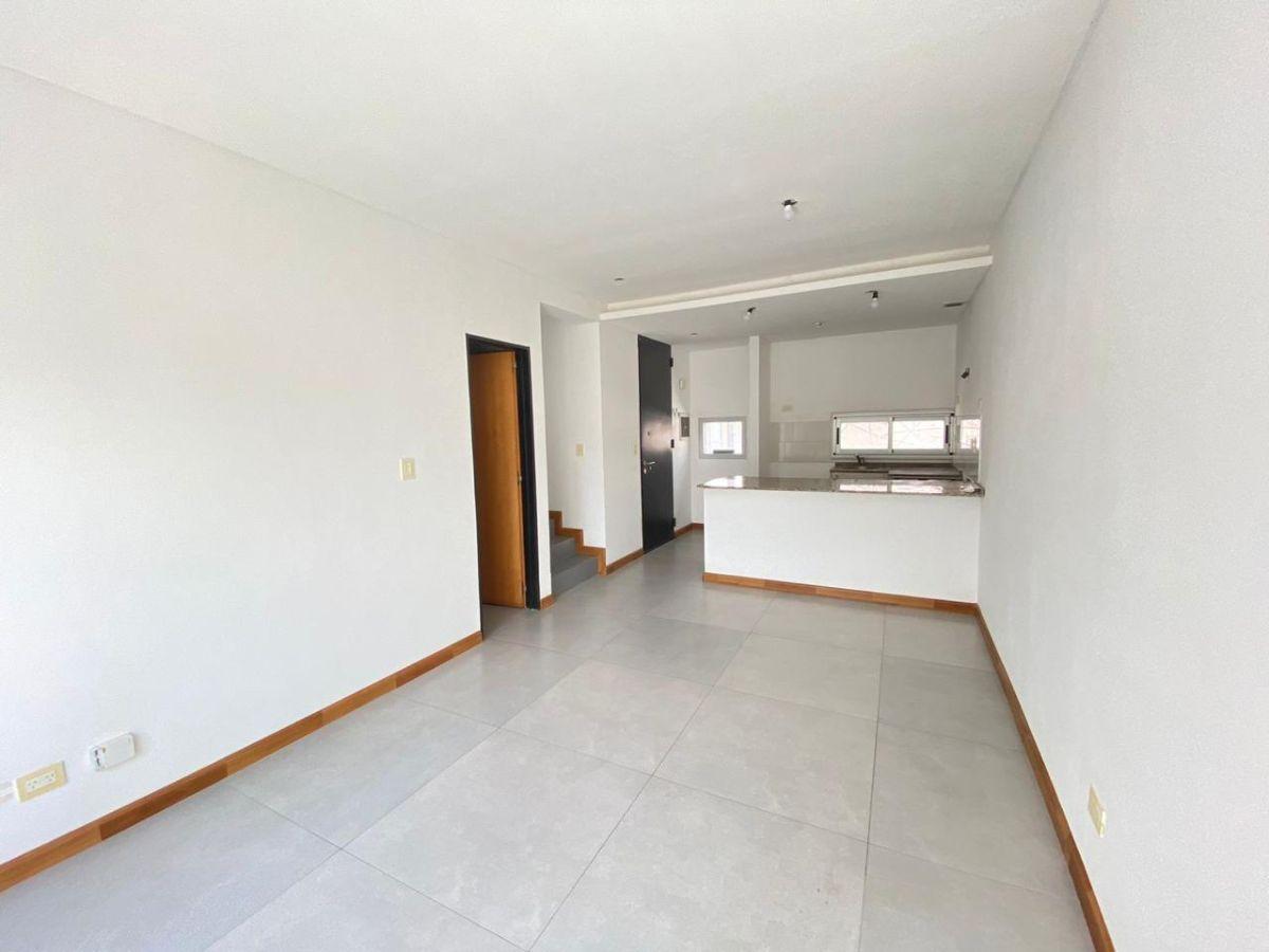 Foto de ¡OPORTUNIDAD! HERMOSO DOS AMBIENTES EN VENTA EN CANNING, imagen 3