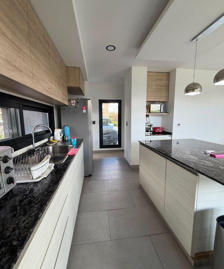 Foto de HERMOSA CASA AMOBLADA EN ALQUILER CANNING - EL REBENQUE, imagen 2